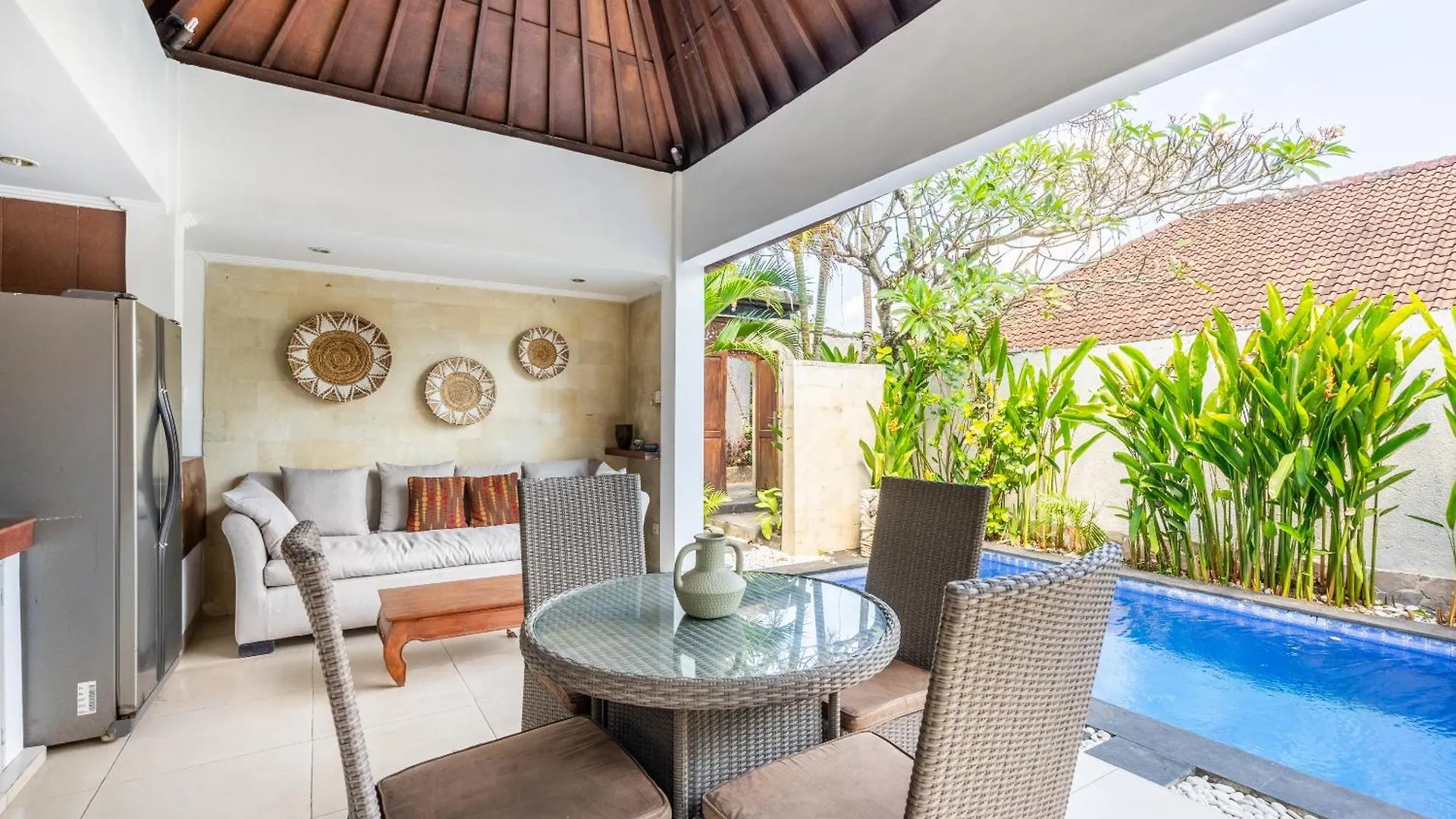 Zen Villas By Ibali Management Kerobokan  Indonesia