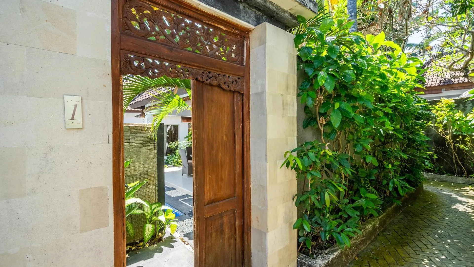 Zen Villas By Ibali Management Kerobokan