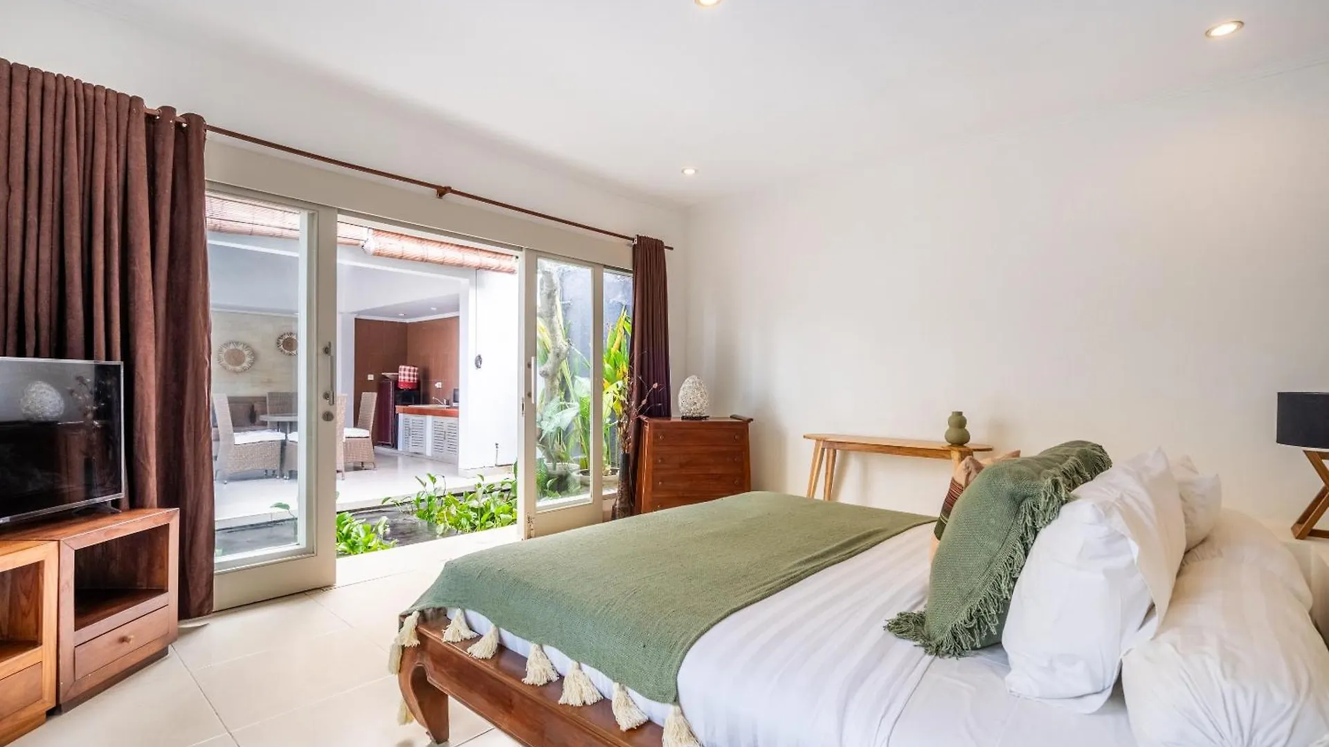 Zen Villas By Ibali Management Kerobokan  Kerobokan (Bali)